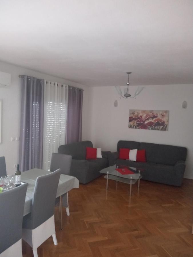 Apartman Teklic Каштела Экстерьер фото