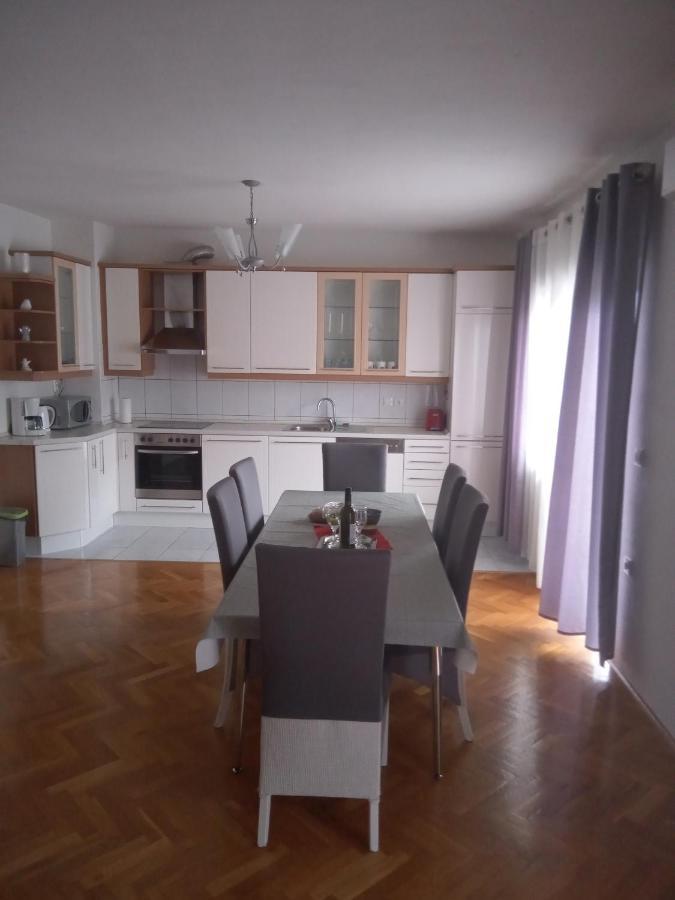 Apartman Teklic Каштела Экстерьер фото