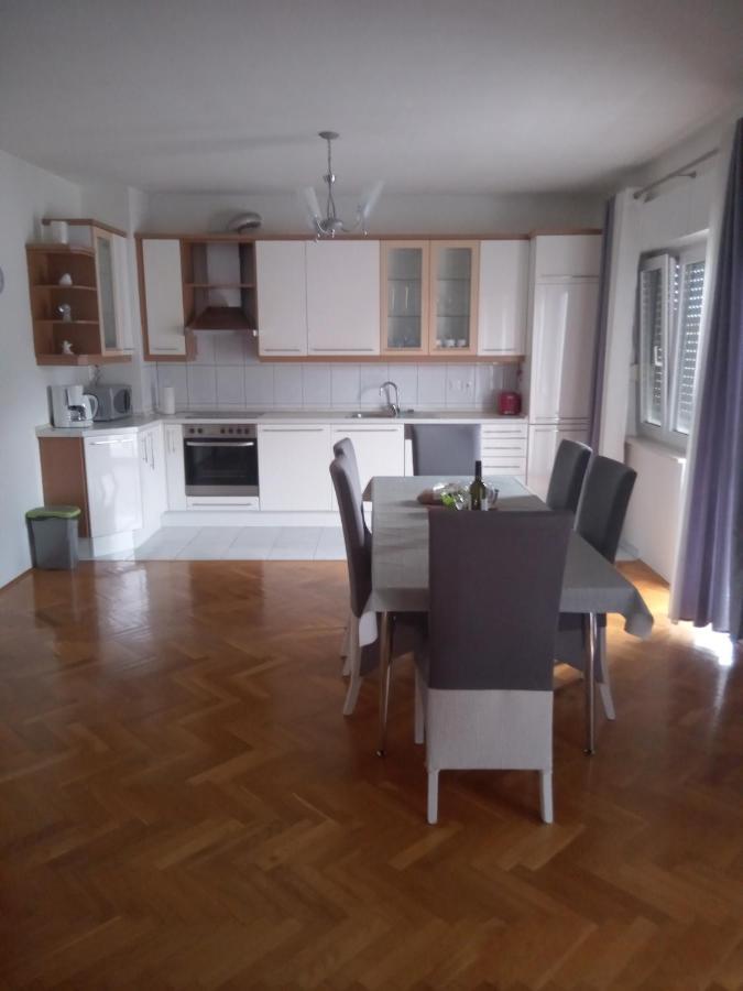 Apartman Teklic Каштела Экстерьер фото