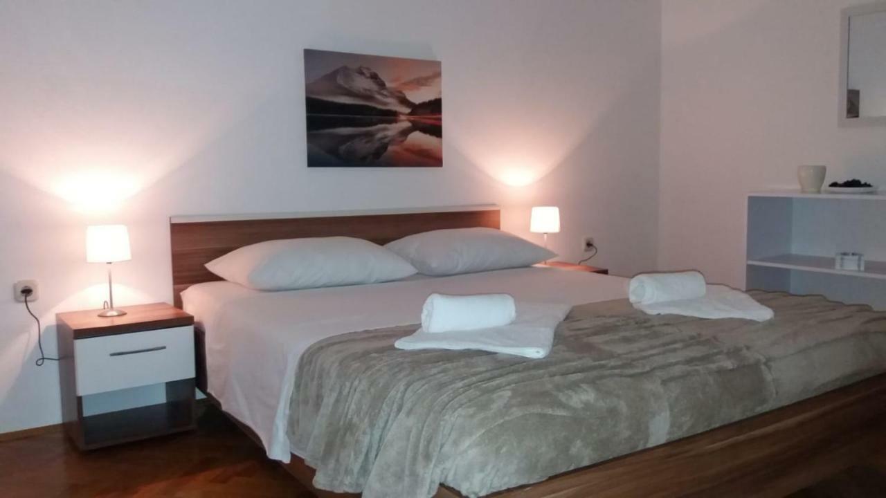 Apartman Teklic Каштела Экстерьер фото