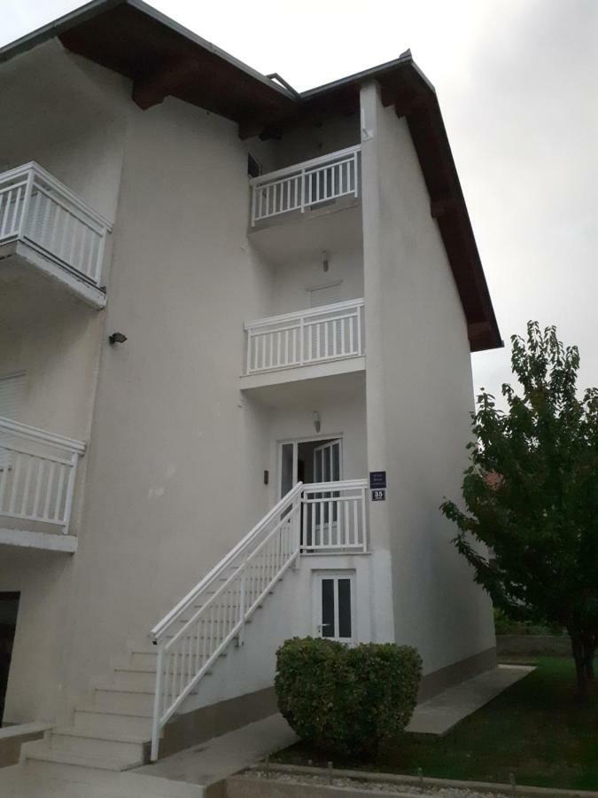 Apartman Teklic Каштела Экстерьер фото