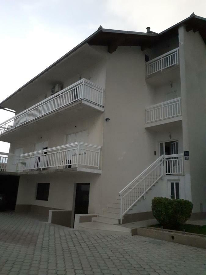 Apartman Teklic Каштела Экстерьер фото
